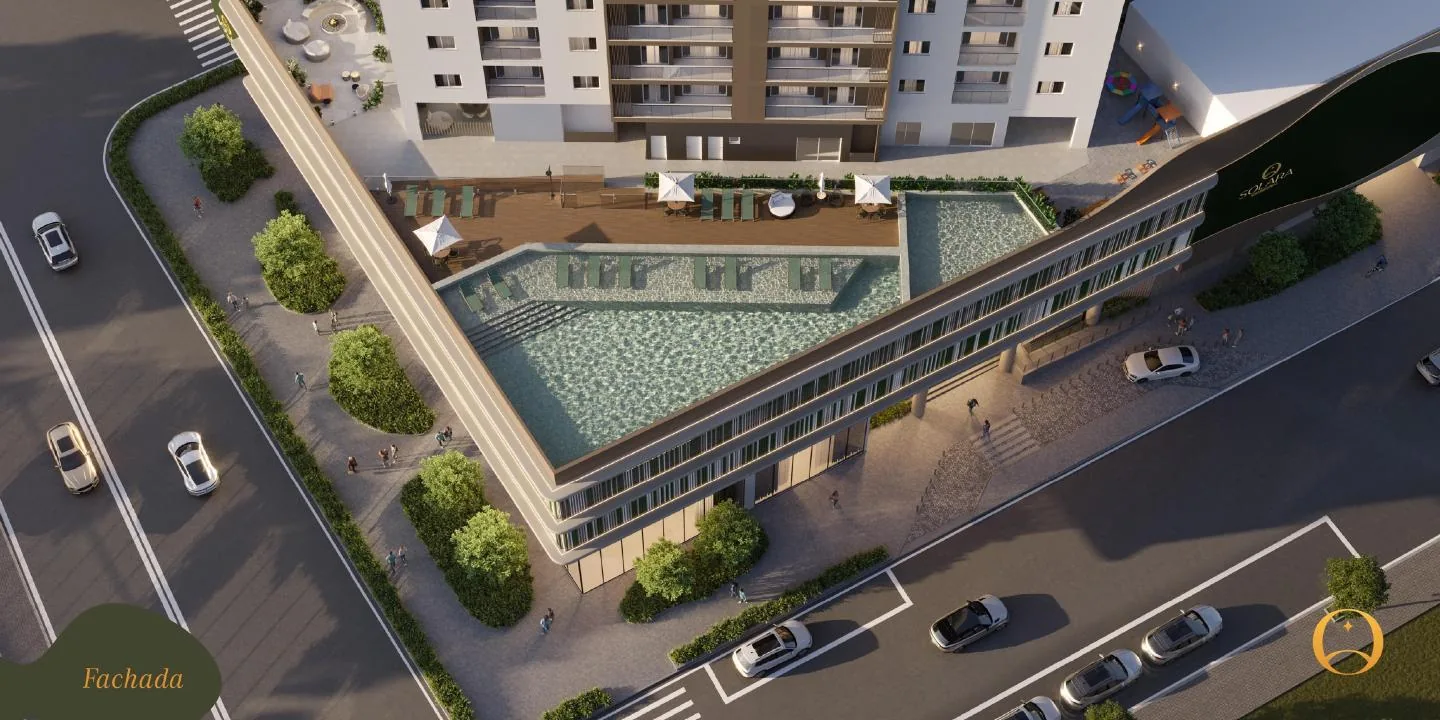 Implantação urbana e piscina